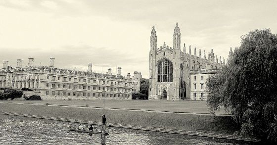 Cloudy afternoon
A view of King's College Chapel from the other side of the river Cam.
